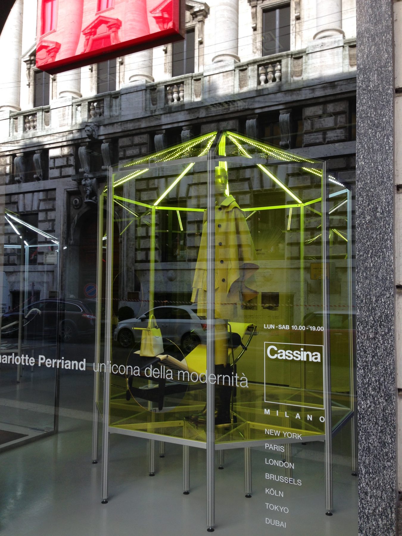 Stand&Co Cassina Showroom Milano 2014