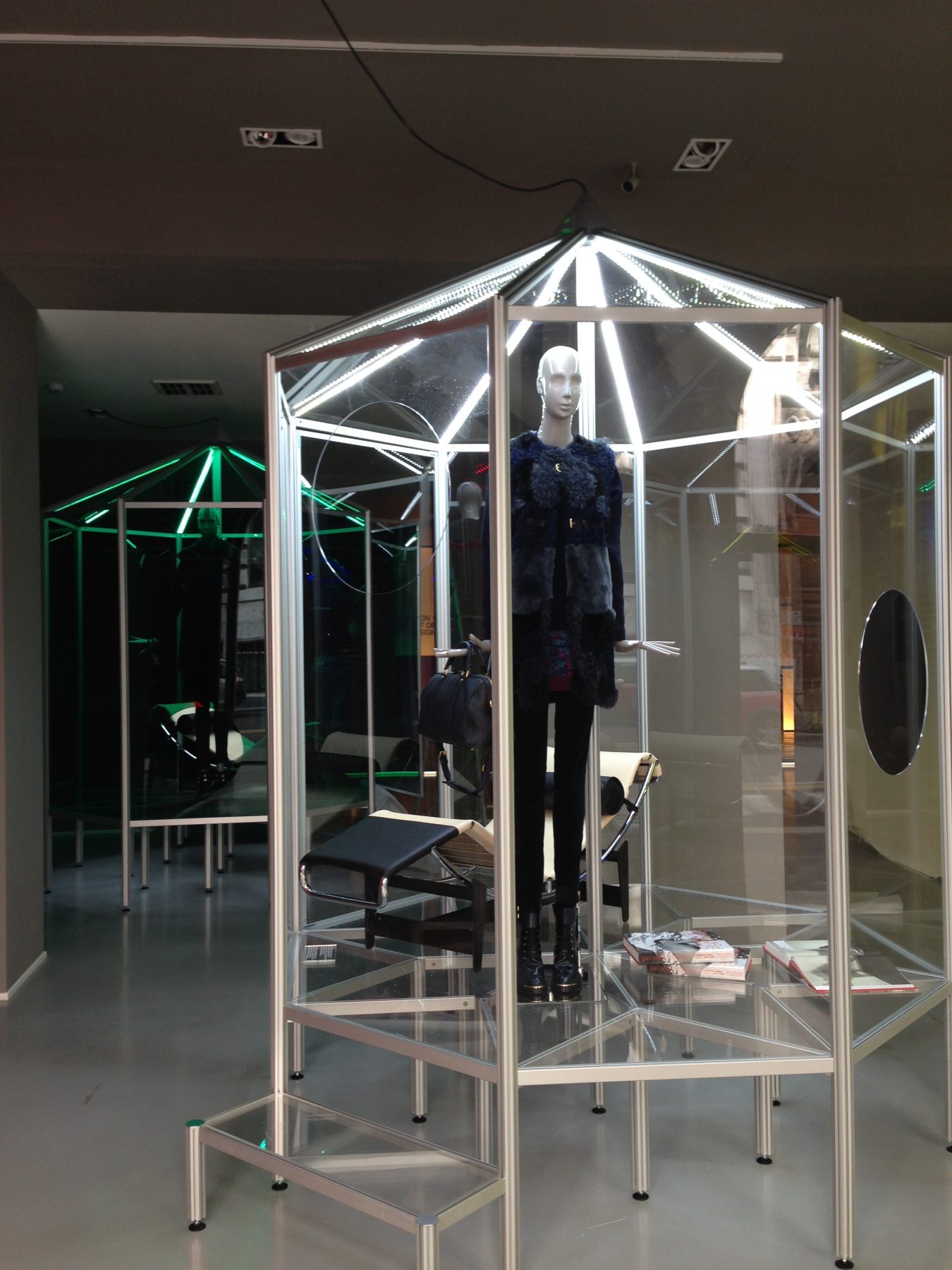 Stand&Co Cassina Showroom Milano 2014